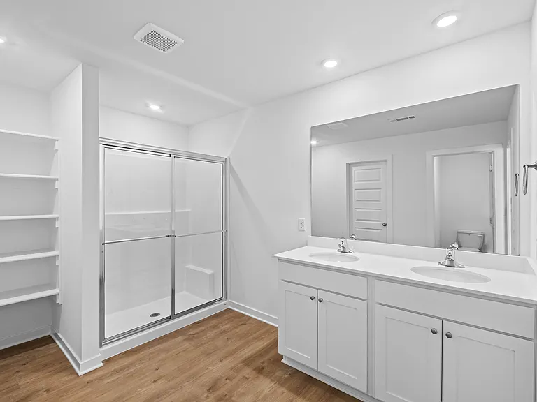 523 Nevada St — Photo 18