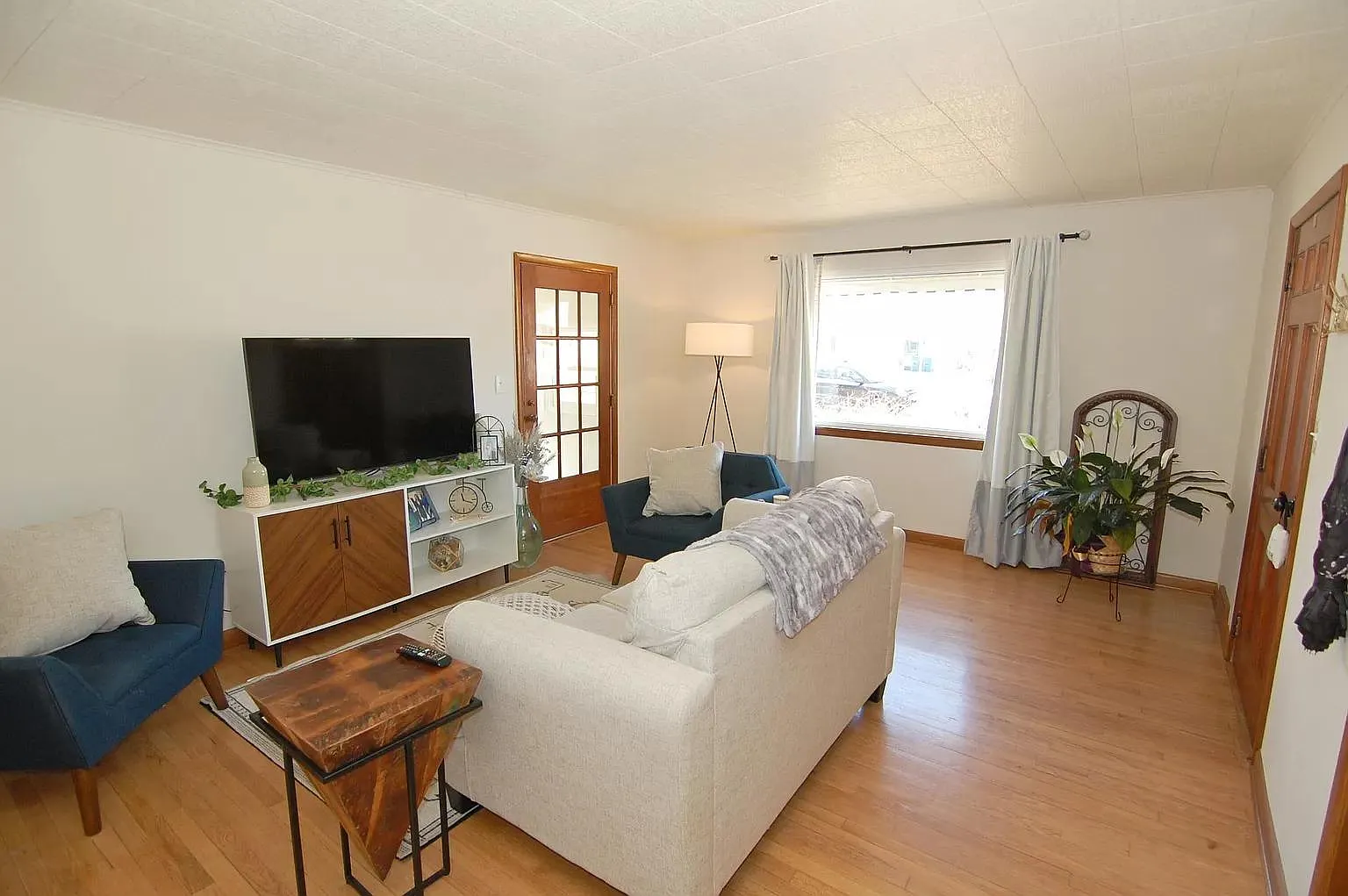 1732 S Fairway Ave — Photo 3