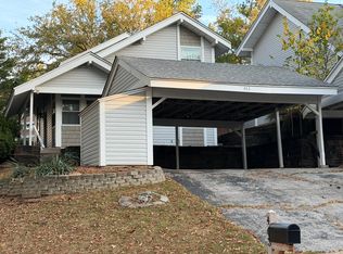 463 Down Hill Dr, Ballwin, MO 63021