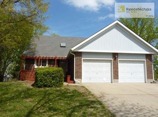 212 NW 101st Pl, Kansas City, MO 64155