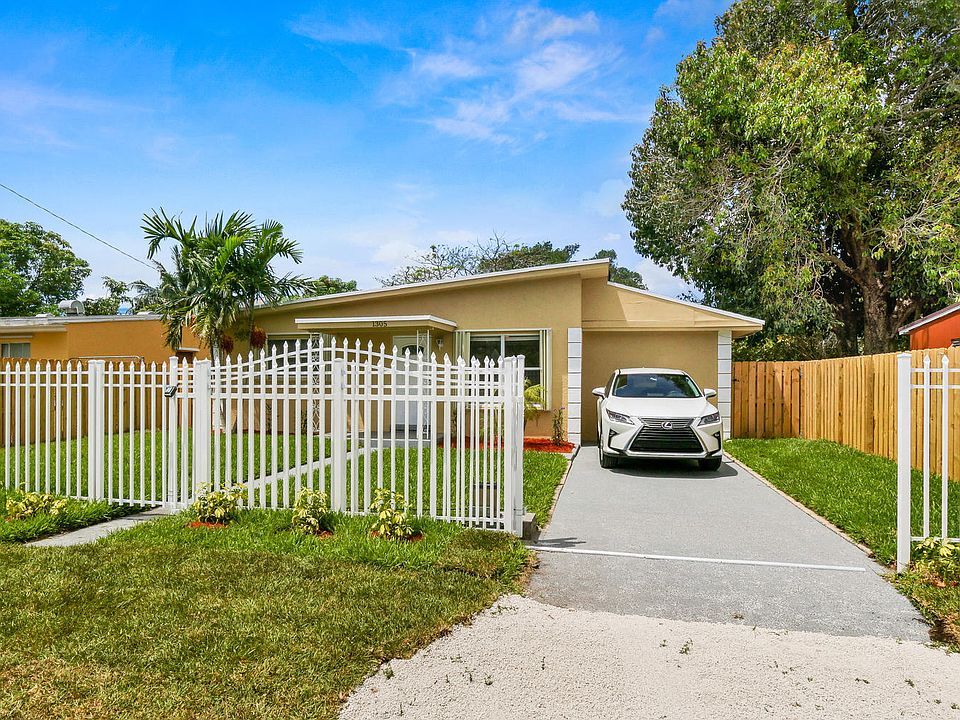 Home For Sale In Lauderdale Manors