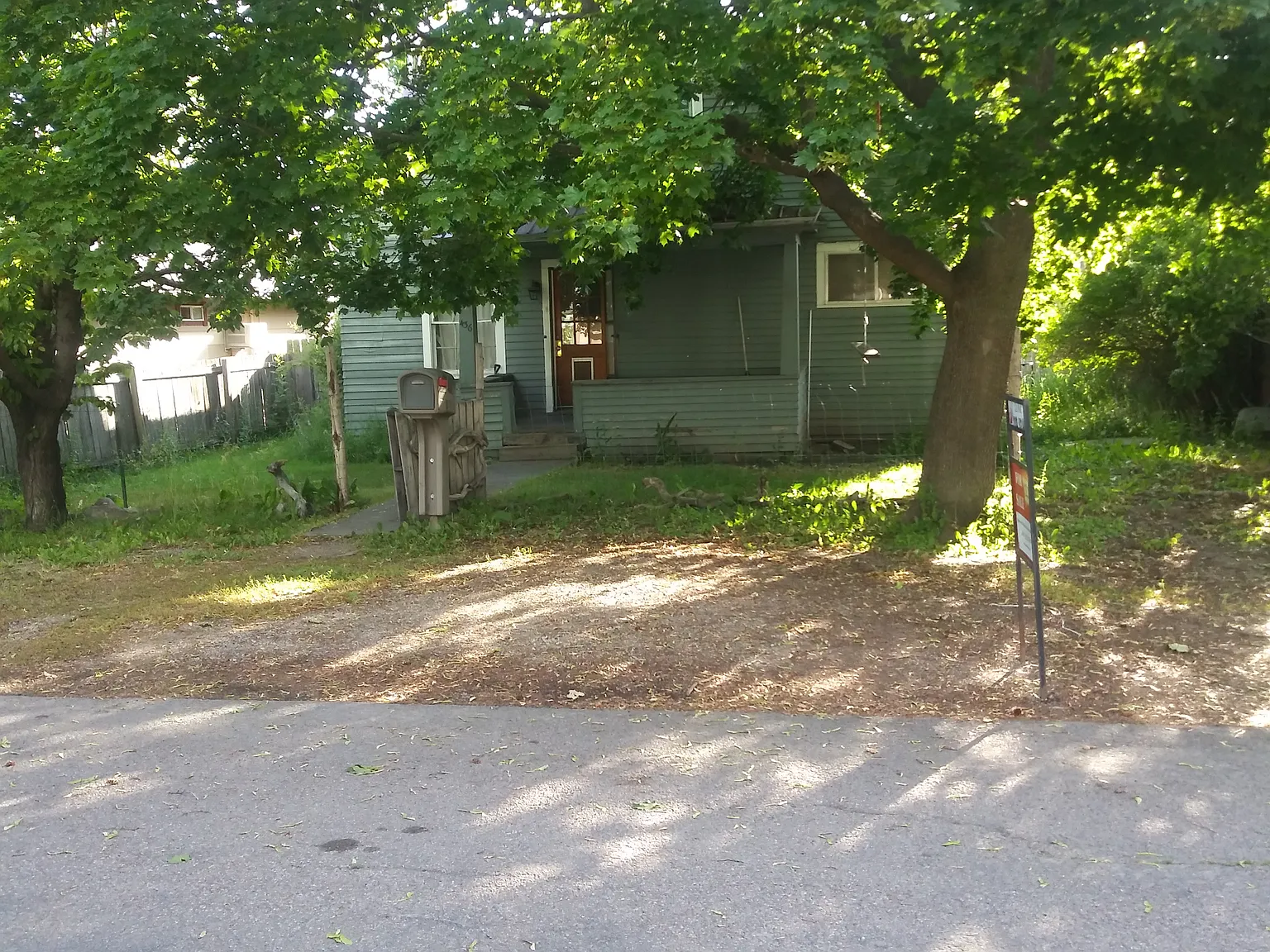 436 9th Ave W — Photo 1