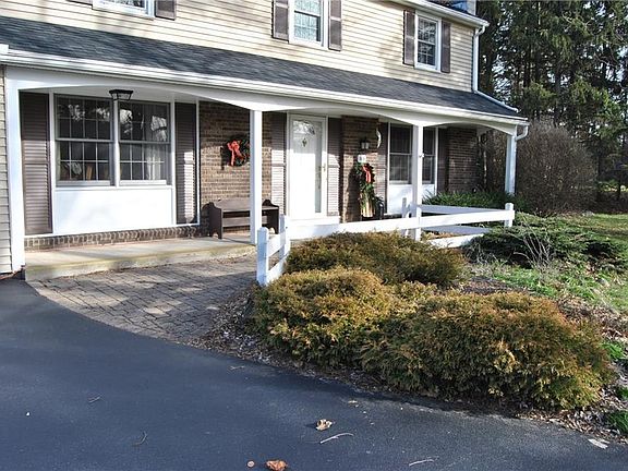 3rd image of 168 Mulberry Dr