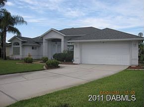 2nd image of 19 Pine Hollow Way
