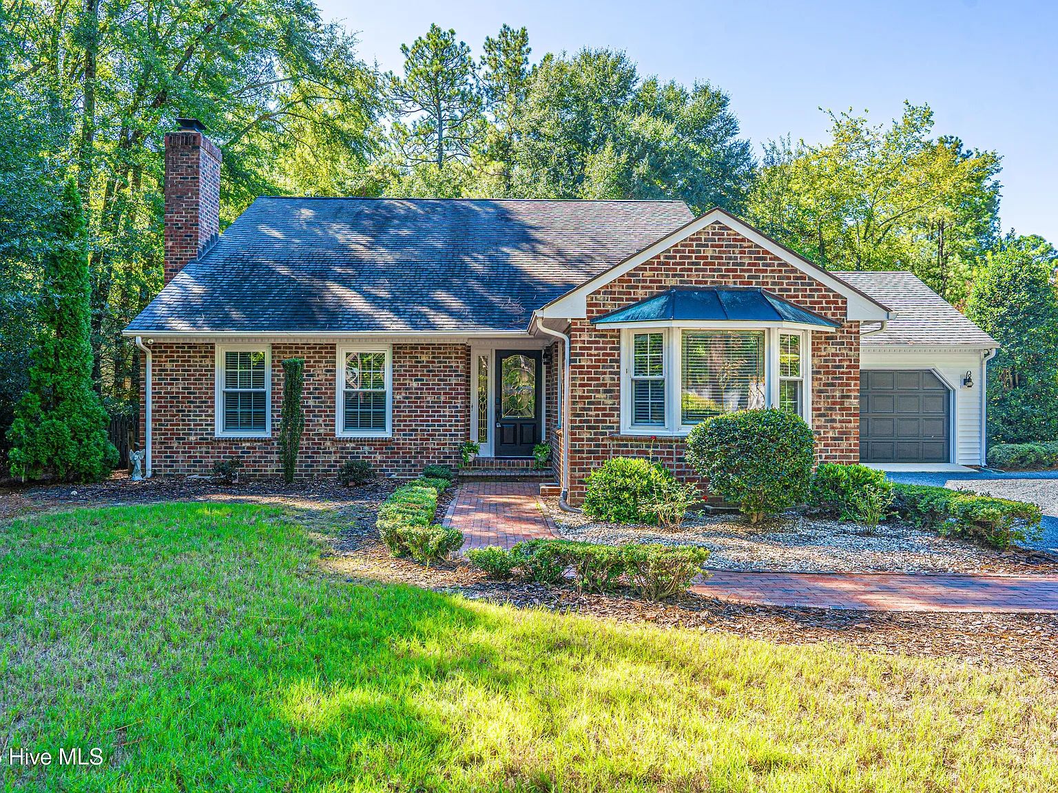 3 bed, 2.5 bath, 2150 sqft, $2,475 — Photo 1
