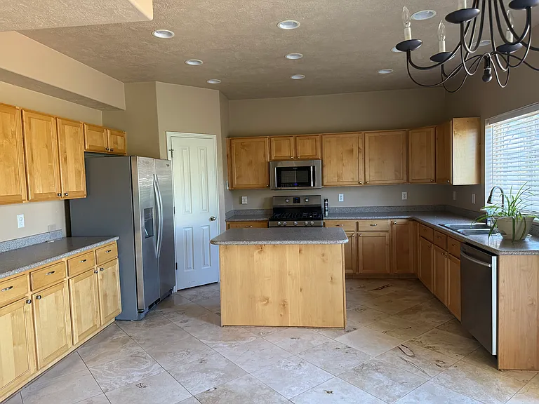 Kitchen, Kitchen Island, and Dining Area