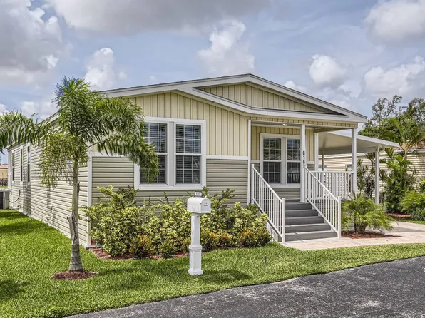 6161 Palm Harbor Dr #48, Lake Worth, FL 33462