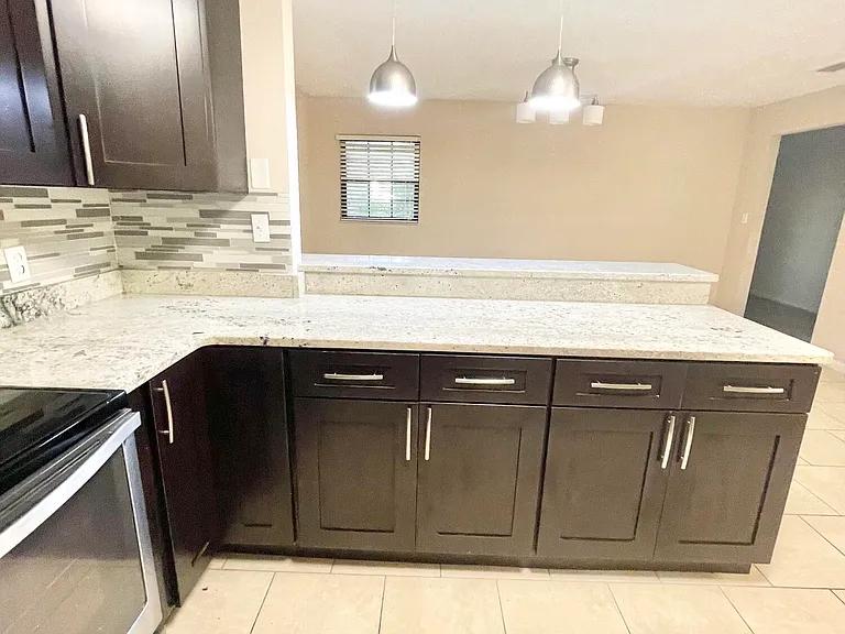 3025 Briarwood Ln — Photo 16