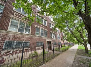 1055 E Hyde Park Blvd #3, Chicago, IL 60615