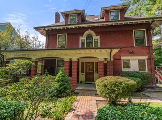 82 Lancaster Ter, Brookline, MA 02446
