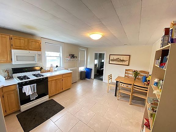 5th image of 231 Parsons St #1