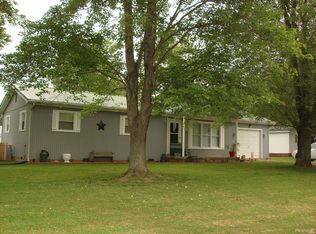 300 W Mill St, Galatia, IL 62935