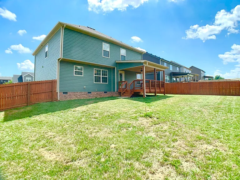 733 Banister Dr — Photo 46