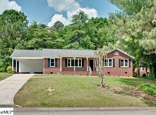 107 Melbourne Ln, Greenville, SC 29615