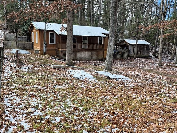 3rd image of 164 Deer Hollow Rd