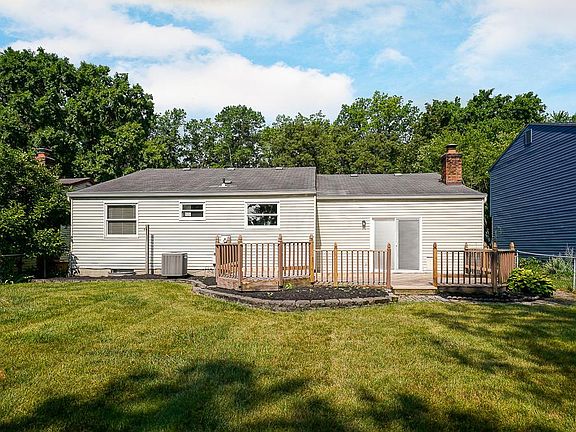 4th image of 806 McDonell Dr