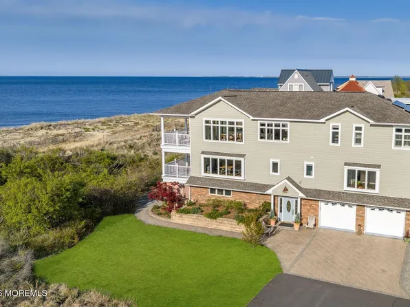 9 Hegel Place, Middletown, NJ 07748