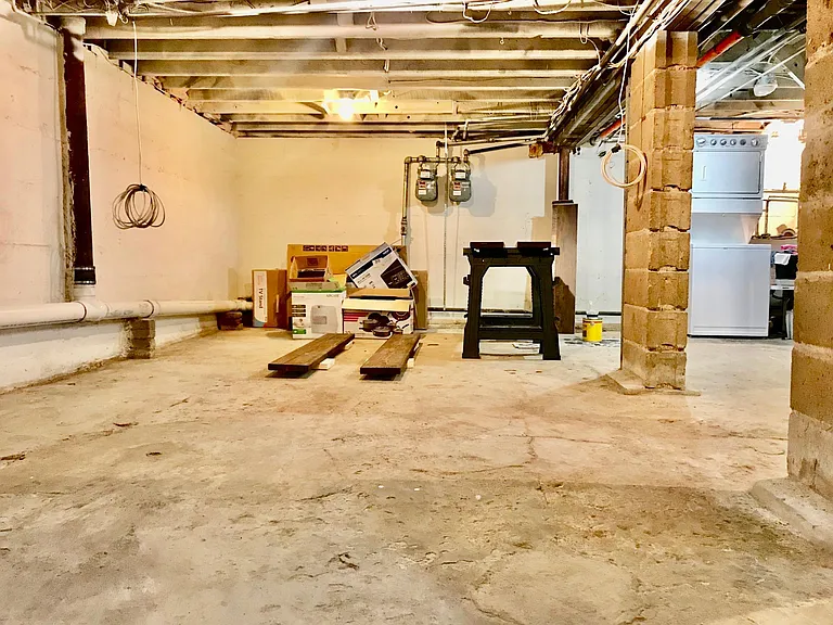 227 Chestnut St #1 — Photo 24