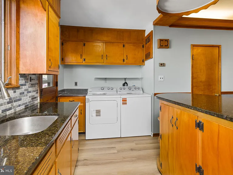15 Crosswicks St #REAR — Photo 15