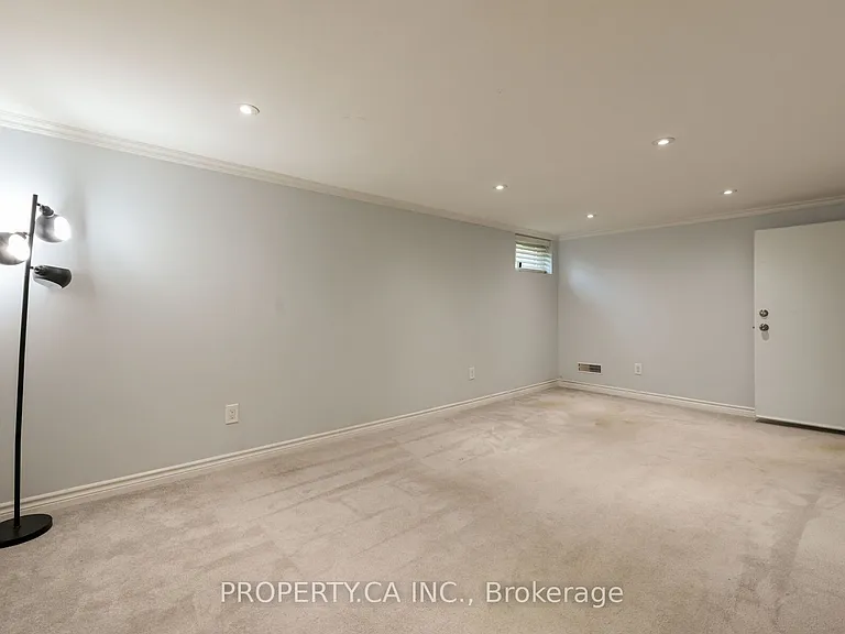 17 Park St — Photo 10