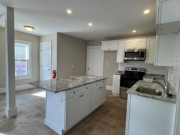 2nd image of 20 Orchard St #2