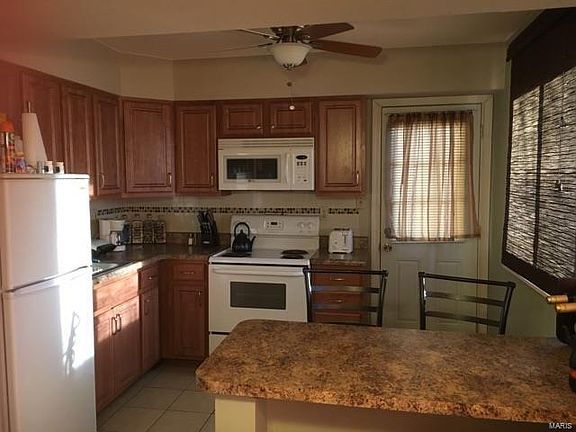 2nd image of 7423 Sieloff Dr APT B