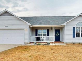 110 Thornback Dr, Raeford, NC 28376