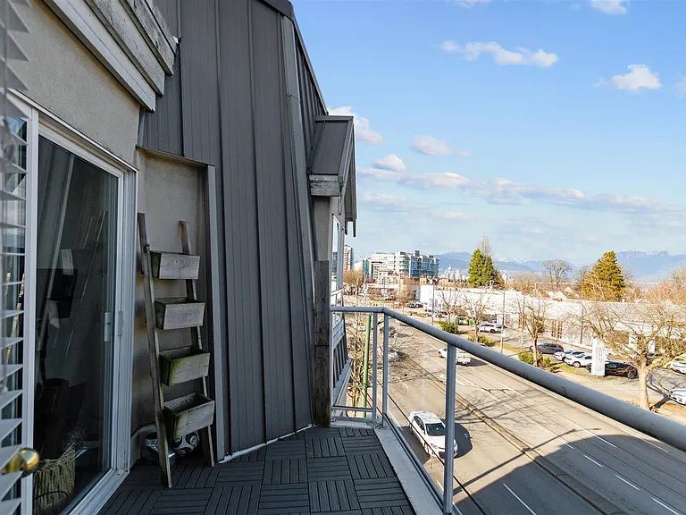 488 Kingsway #Penthouse 414 — Photo 5