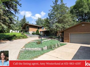 39 Quamwell Ave S, Lakeland, MN 55043