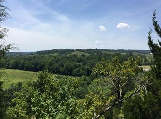 275 Riverbend Ln, Winchester, KY 40391