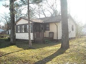 1st image of 3989 Oak St