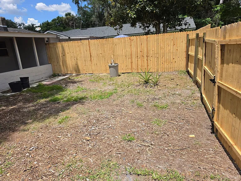 2205 S Park Ave — Photo 38