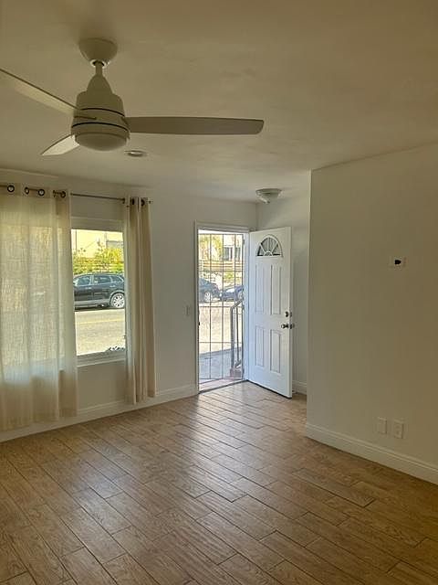 1st image of 1918 Pacific Ave APT 1