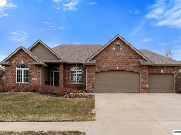 2015 S 193rd St, Omaha, NE 68130