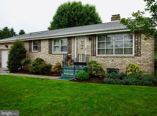 1022 High St, Hanover, PA 17331