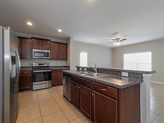 5th image of 122 Vitoria Rd