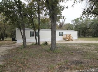 236 Oak View Dr, La Vernia, TX 78121