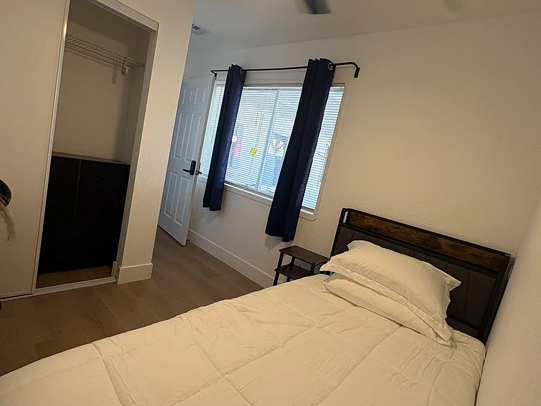 Treasure Ave — Photo 1