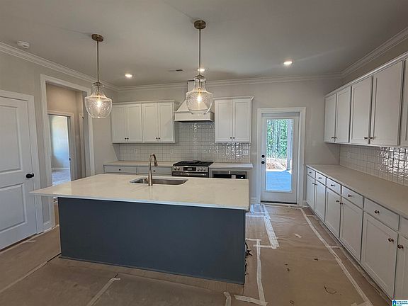 3rd image of 3000 Chelsea Park Rdg