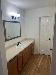 6043 Savannah - 6043 Savannah — Photo 4
