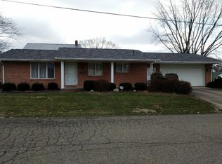 140 Glenview Ave, Dover, OH