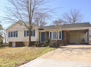1112 Riverside Cir, Spring Lake, NC 28390