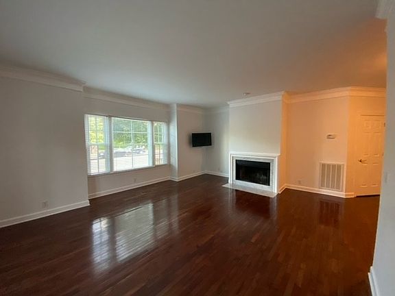 3rd image of 4202 Harding Pike West End Ave #103