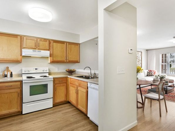 Creekwood Apartments, 101 Creekwood Dr #105-3, Watertown, NY 13601