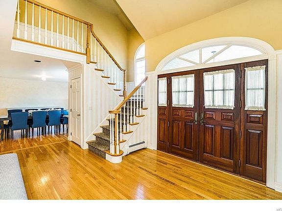 Entry Hall with high ceiling