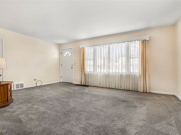 4th image of 3002 Joseph Pl NW