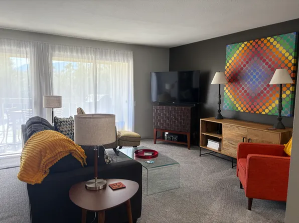 353 E Via Escuela Unit 224, Palm Springs, CA 92262