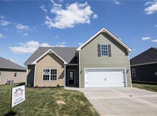 1859 Camelot Dr, Clarksville, TN 37040