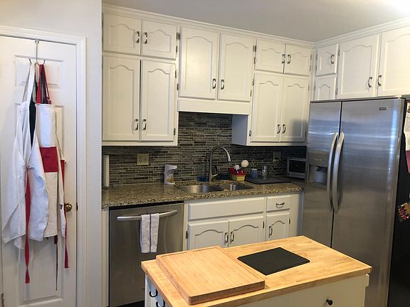 4th image of 1709 Saint Charles Pl