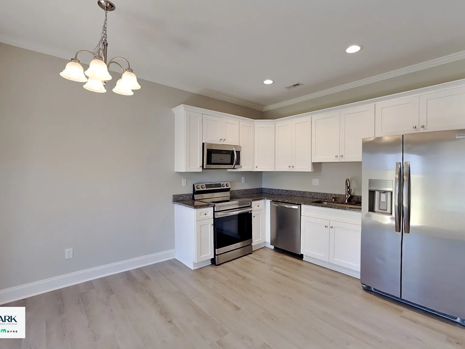 3 bed, 2.0 bath, 1200 sqft, $1,499 — Photo 4